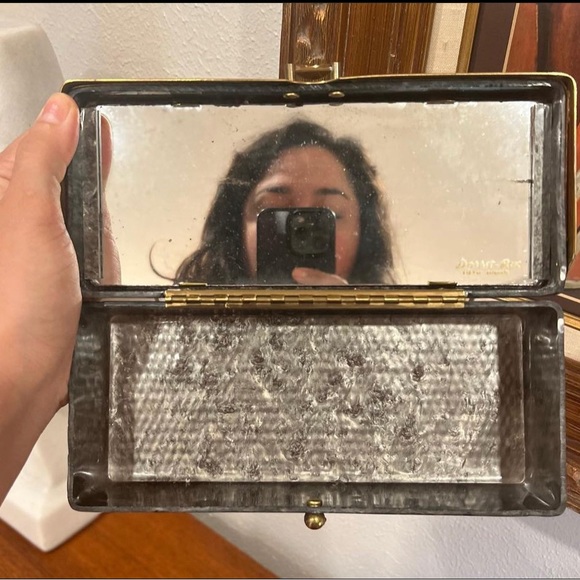 vintage box purse in gunmetal gray lucite - Picture 4 of 8